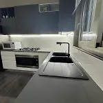 Luxury Grey 아파트